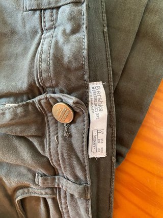 Pantalón pitillo verde