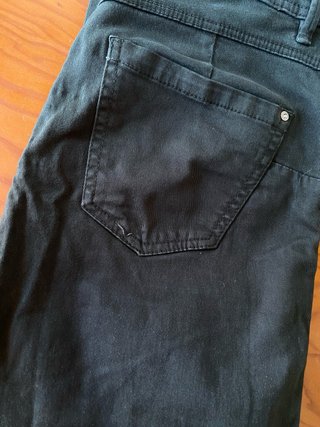 Pantalón pitillo verde