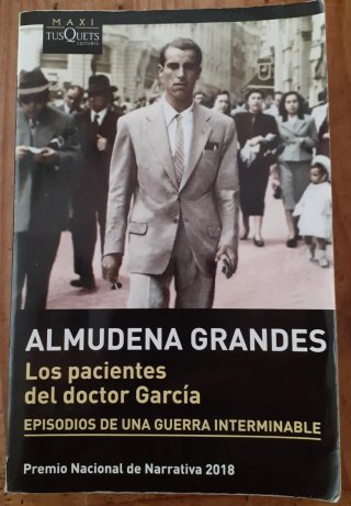 Almudena Grandes, Inés y la alegría y más...