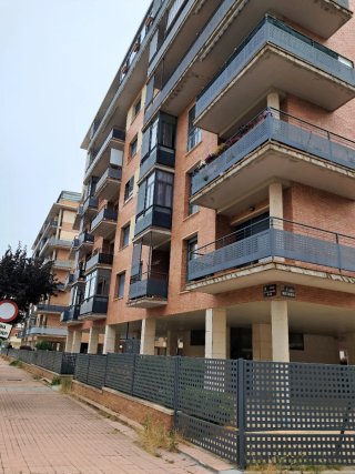 Piso exterior luminoso 2 habitaciones con terraza