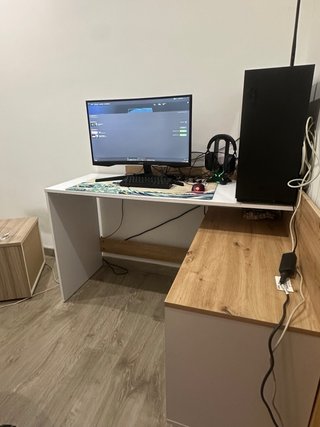 Escritorio en L