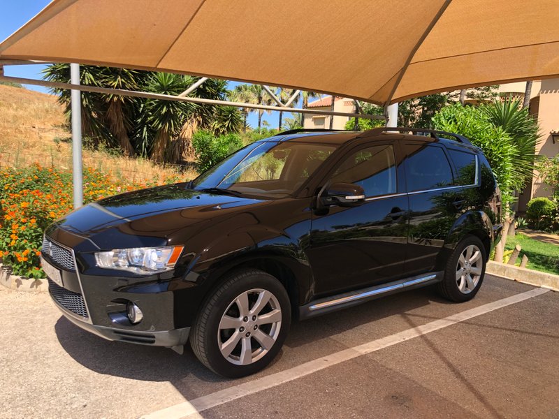 Mitsubishi Outlander 2010 - foto 1