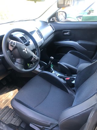 Mitsubishi Outlander 2010