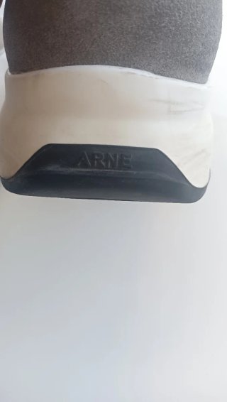 Zapatillas deportivas hombre grises y blancas