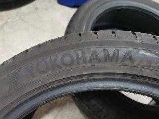 Yokohama 225/45/17 Neumático