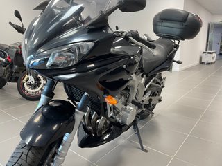 YAMAHA Fazer 600 S 2005 Negra