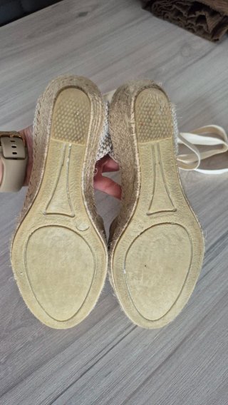 Cuñas de esparto. Talla 37