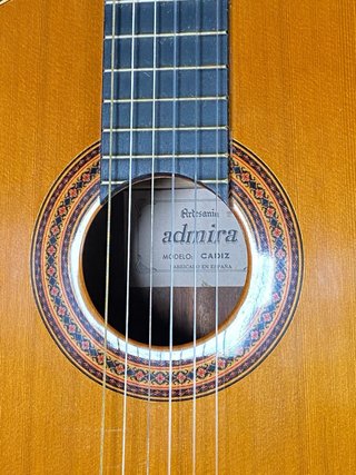 Guitarra clásica Admira Modelo Cadiz
