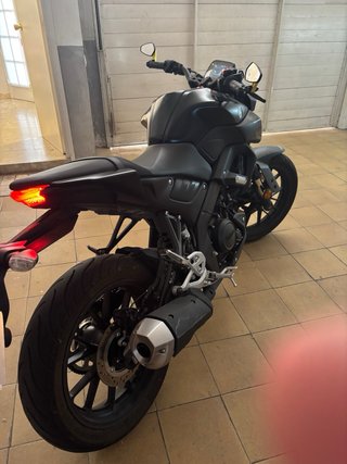 Yamaha MT-125 Negra