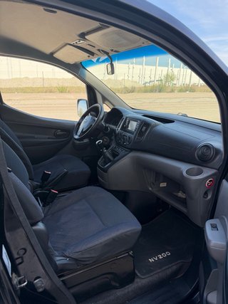 Nissan NV200 2012