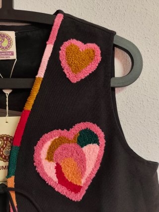 Chaleco de chica talla M-L de Sumitra nuevo.