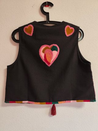 Chaleco de chica talla M-L de Sumitra nuevo.