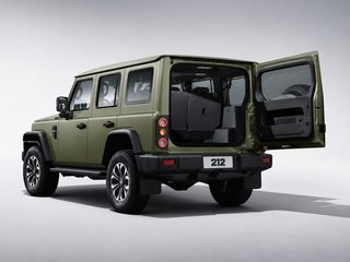 Yudo 6 2.0 L Adventurer 4WD 122 kW (166 CV)