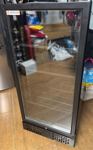 Nevera GASTROHERO expositora con puerta cristal