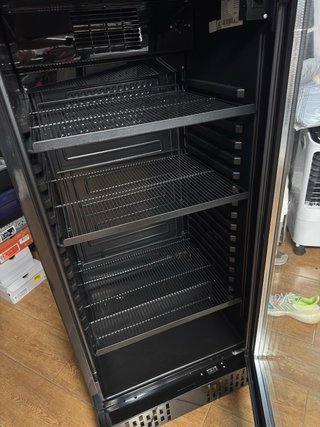 Nevera GASTROHERO expositora con puerta cristal