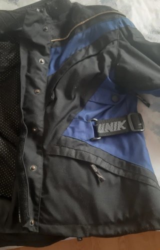 Chaqueta moto UNIK y guantes a juego