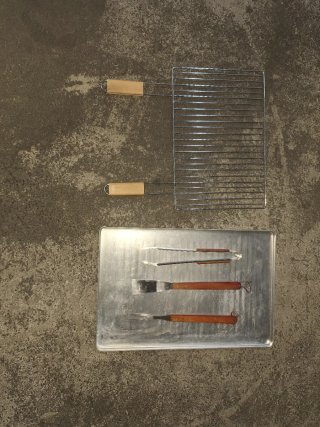 Barbacoa de gas negra