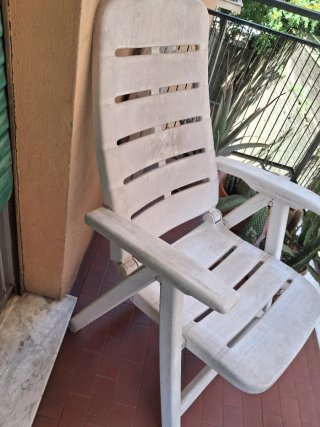 Coppia sdraio vintage da balcone robuste