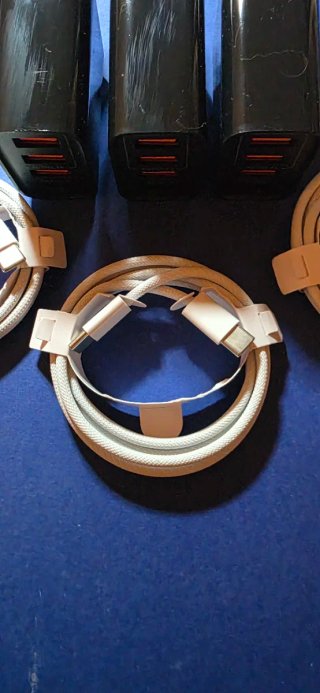 Set di 3 Caricatori Multiporta + 3 Cavi USB-C