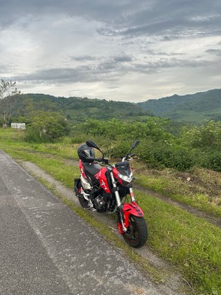 Benelli TNT 125cc Roja