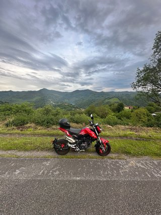 Benelli TNT 125cc Roja