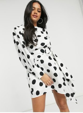 Vestido blanco con lunares de Forever Unique