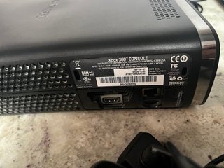 Xbox 360 120GB + Kinect + 2 Mandos