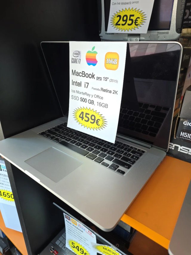 MacBook Pro i7 16GB RAM 512GB SSD