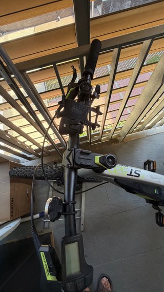 Bici Rockrider eST520 420 Wh 70 par y 2 ex bateria