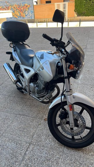 Honda CBF 250