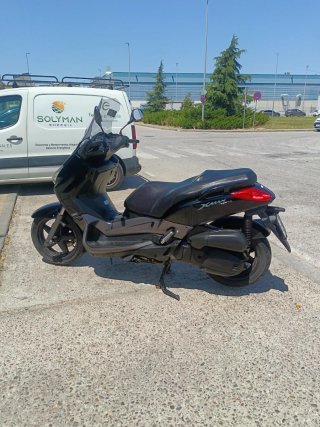 Yamaha Xmax 125 Negra