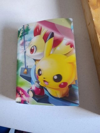 Álbum de cromos Pokémon V
