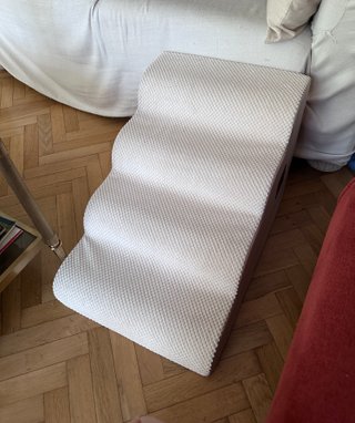 Escalera para perros NUEVA. Peldaños bajos.