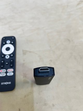 STRONG SRT41 4K Android TV Stick