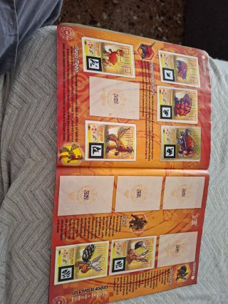 Álbum Cromos Invisimals Sticker Album Panini