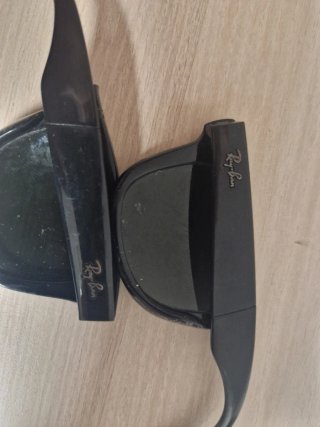 Funda y  Gafas Rayban