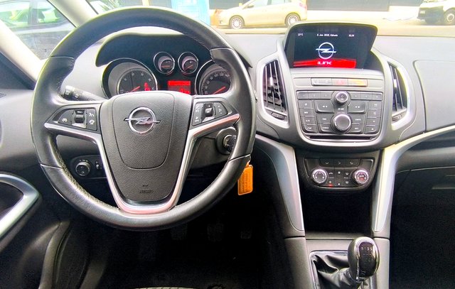 Opel Zafira Tourer 2016 "TODO RECIÉN HECHO"