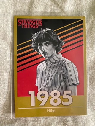 Carta Stranger Things 116 Dorada 1985 Mike