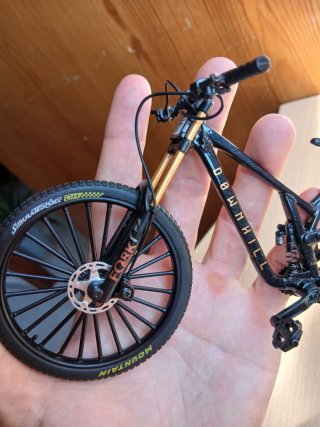 Réplica Bicicleta MTB Metálica Miniatura Colección