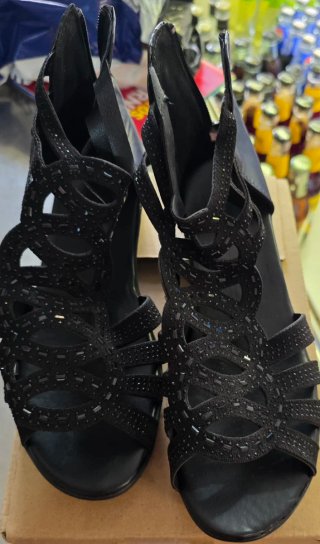 Sandalias negras talla 39