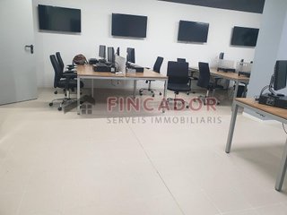 Local comercial en venta en Can Vidalet en Esplugues de Llobregat