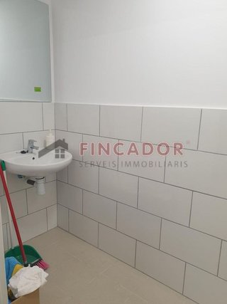 Local comercial en venta en Can Vidalet en Esplugues de Llobregat