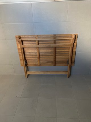 Mesa plegable de madera