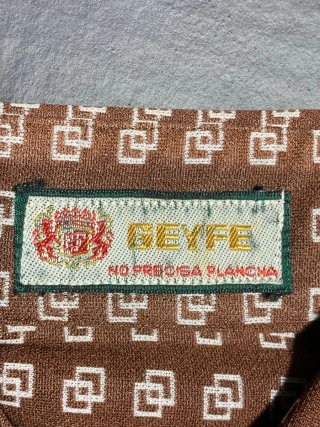 Camisa manga corta retro marrón