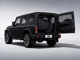 Yudo 6 2.0 L Adventurer 4WD 122 kW (166 CV)