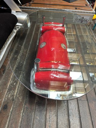 Mesa baja Chevrolet Corvette Roja