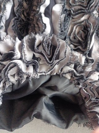 Vestido fiesta elegante negro y gris,es comodo !!