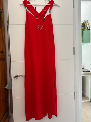 Vestido rojo largo + collar+ pendientes