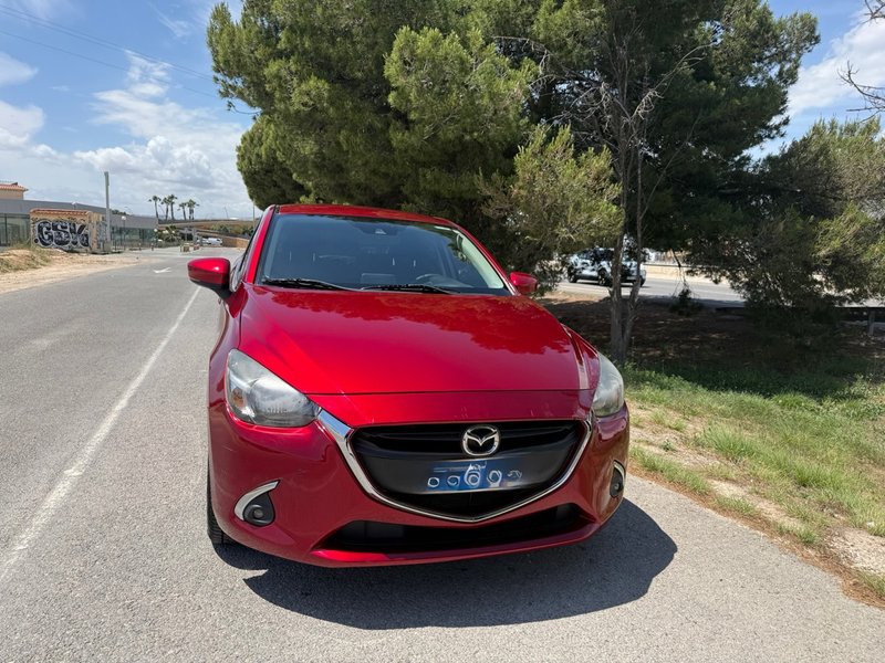 Mazda 2 2019 - foto 1