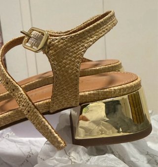 Sandalias Latouche Beige con Pedrería